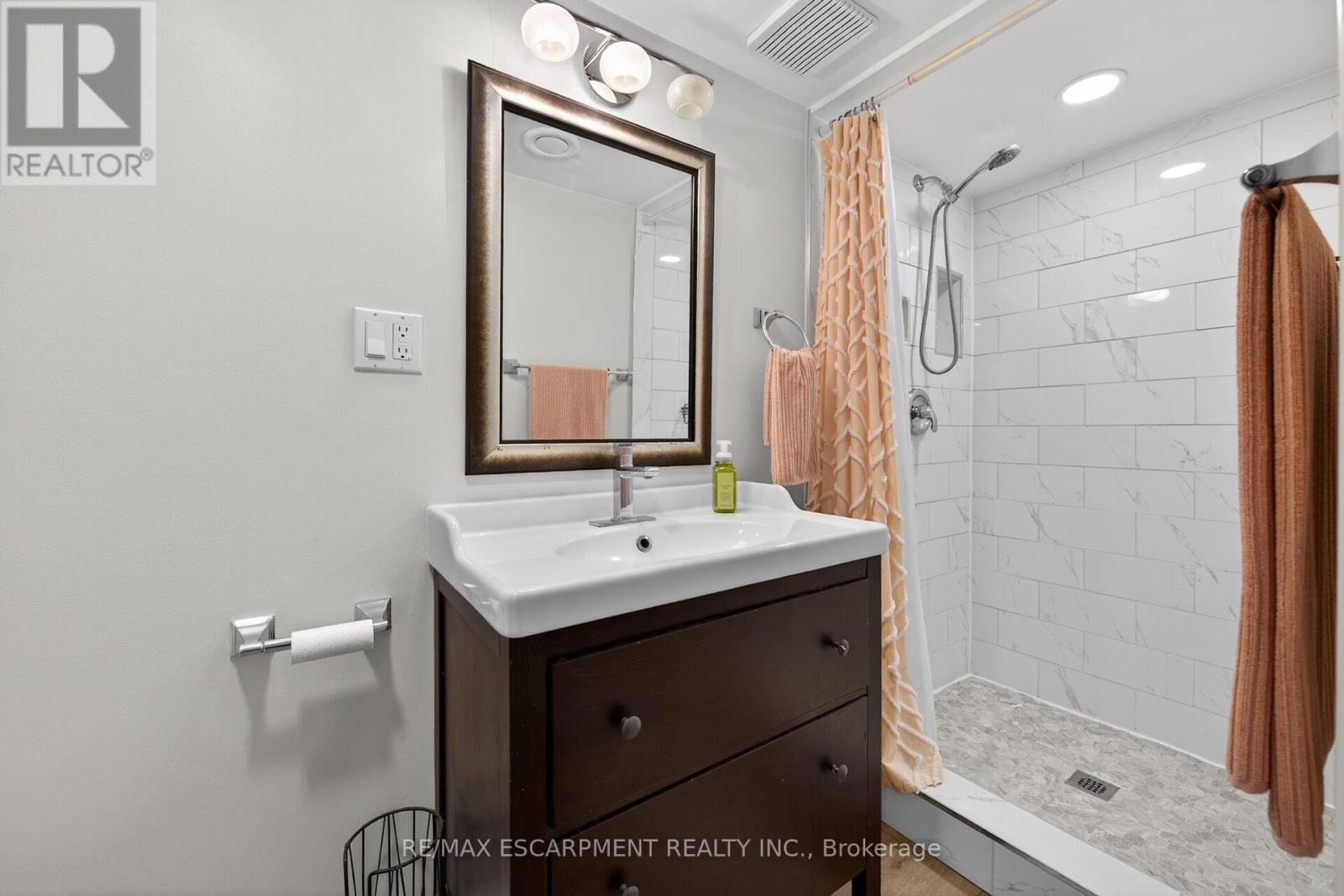 10 Frederick Street, St. Catharines, Ontario  L2S 2S2 - Photo 30 - X13206072