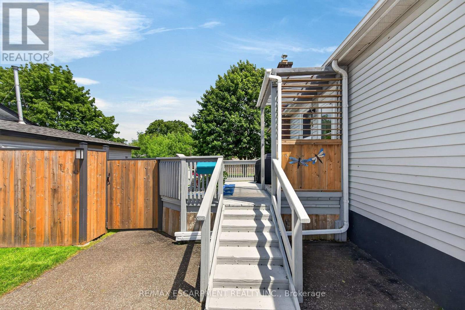 10 Frederick Street, St. Catharines, Ontario  L2S 2S2 - Photo 36 - X13206072