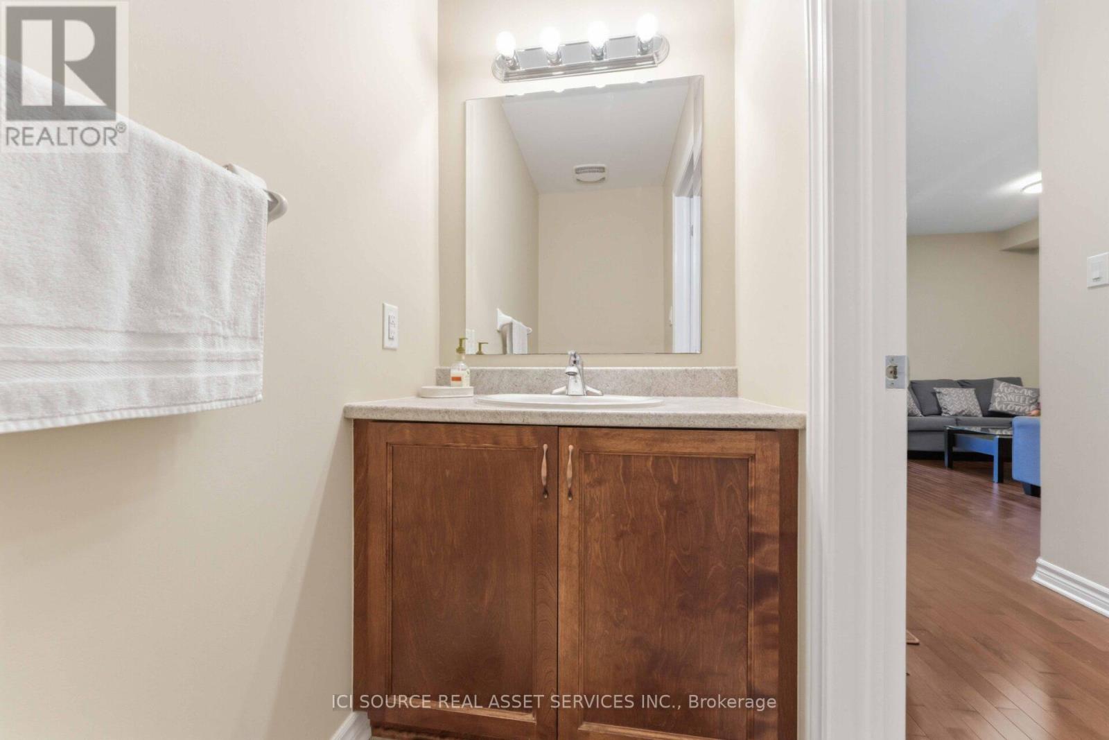27 Torbec Avenue, Ottawa, Ontario  K2T 0B6 - Photo 12 - X13173142