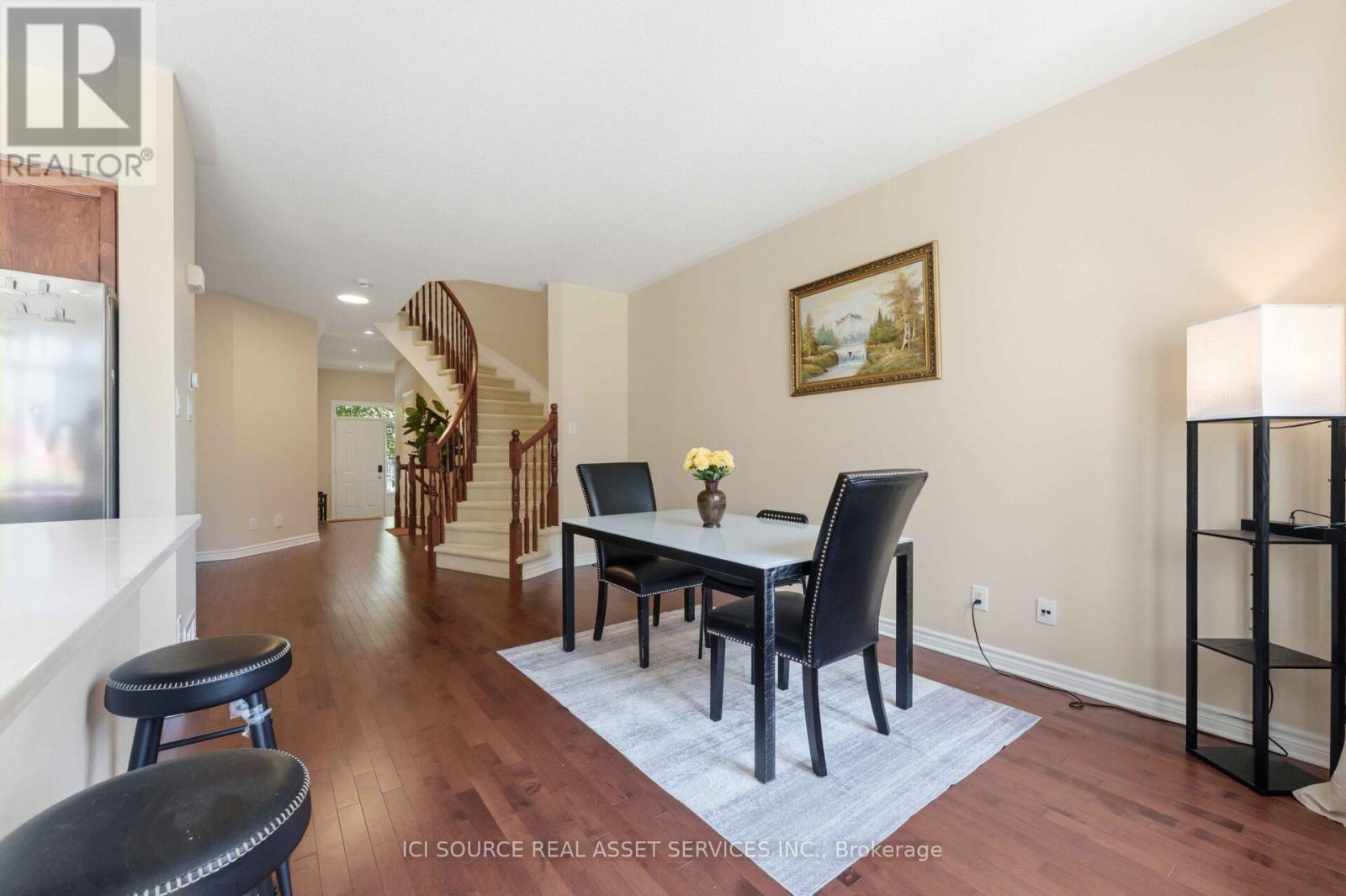 27 Torbec Avenue, Ottawa, Ontario  K2T 0B6 - Photo 7 - X13173142