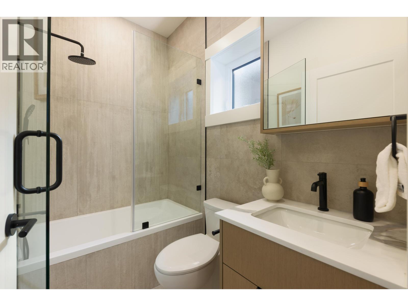 2 258 E 19 Avenue, Vancouver, British Columbia  V5V 1J2 - Photo 27 - R3129016