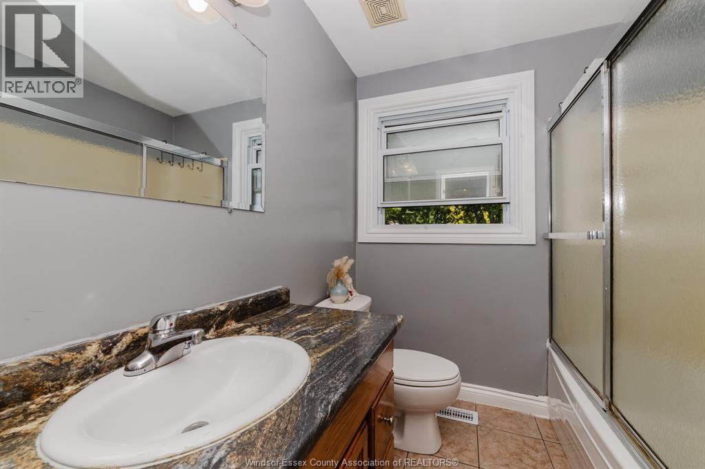 3018 Grandview Street, Windsor, Ontario  N8T 2L9 - Photo 15 - 26012260