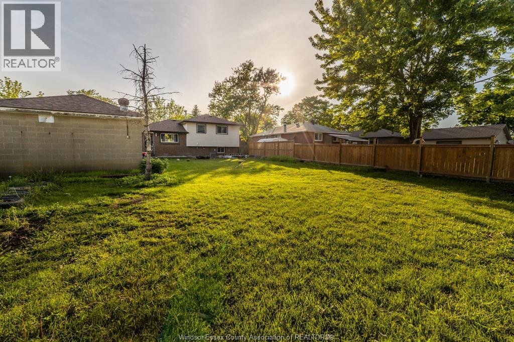 3018 Grandview Street, Windsor, Ontario  N8T 2L9 - Photo 24 - 26012260