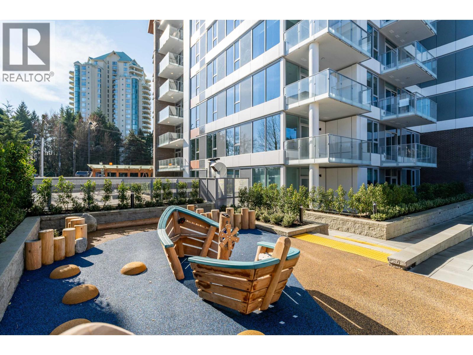 506 423 6th Street, West Vancouver, British Columbia  V7T 0A1 - Photo 2 - R3118167