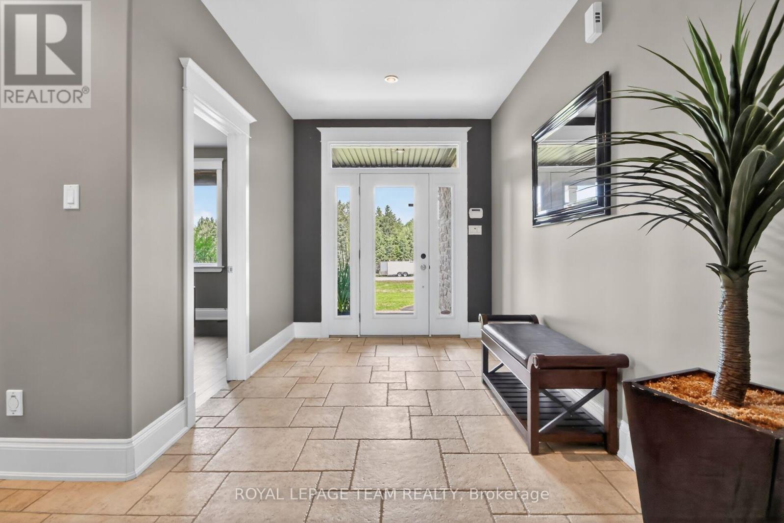 568 Pennycross Lane, Ottawa, Ontario  K0A 1L0 - Photo 3 - X13206130