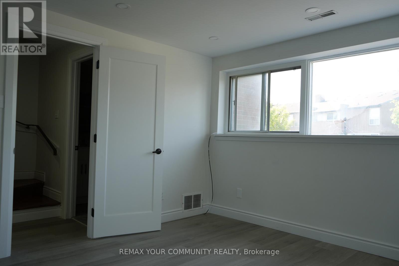 159 - 252 John Garland Boulevard, Toronto, Ontario  M9V 1N8 - Photo 18 - W13203318