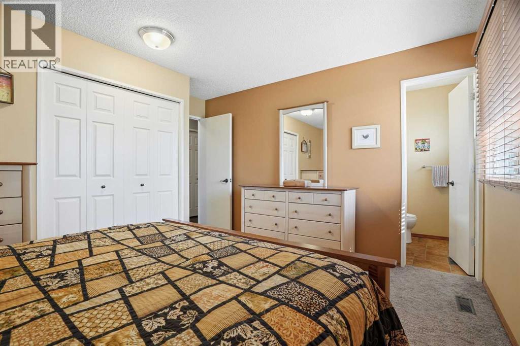 6448 Silver Ridge Way Nw, Calgary, Alberta  T3B 3X7 - Photo 11 - A2313302