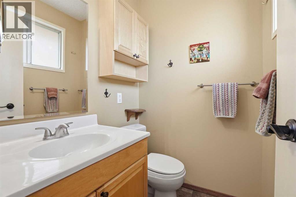 6448 Silver Ridge Way Nw, Calgary, Alberta  T3B 3X7 - Photo 12 - A2313302