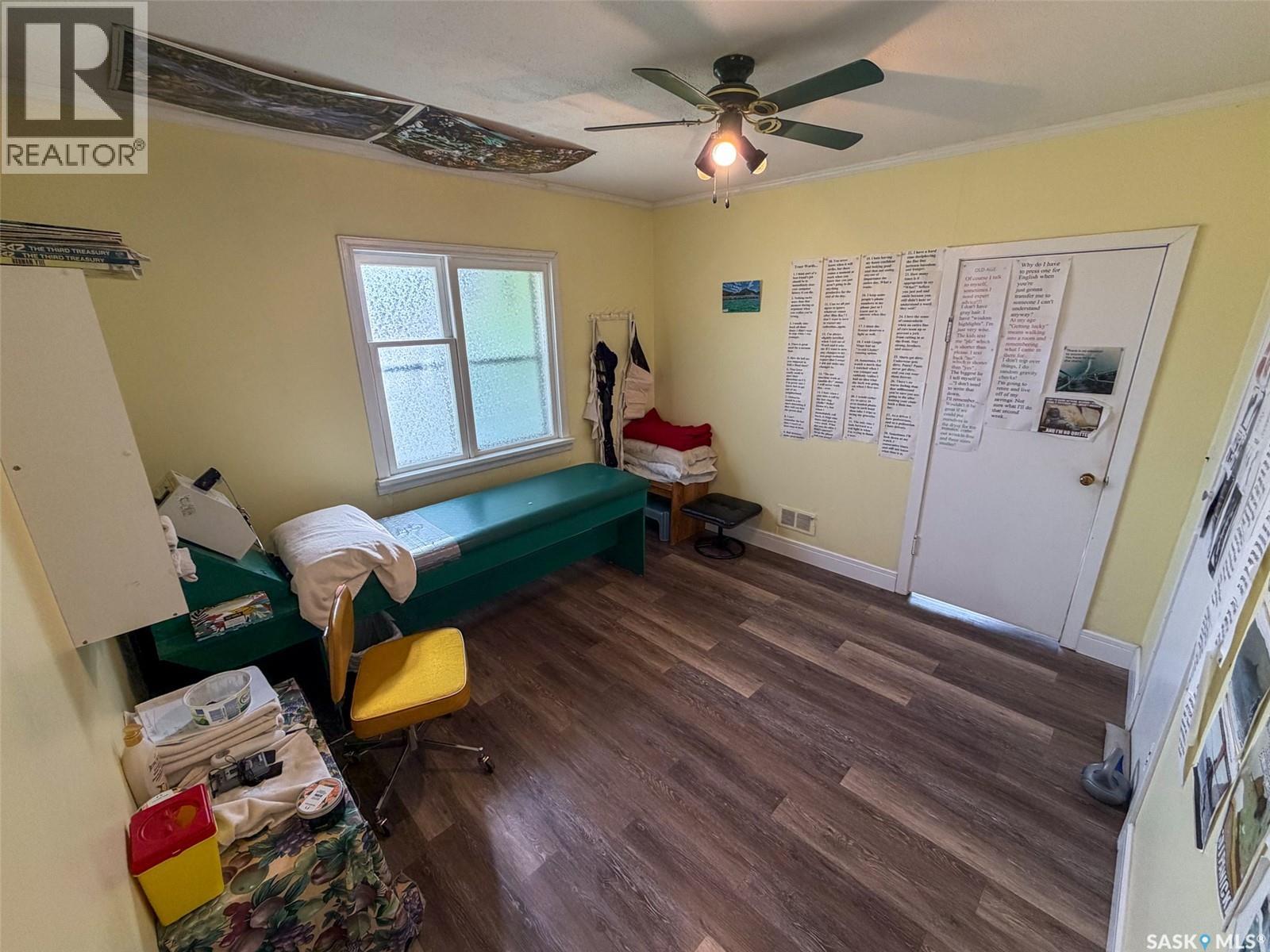 505 Centre Street, Shaunavon, Saskatchewan  S0N 2M0 - Photo 19 - SK037372