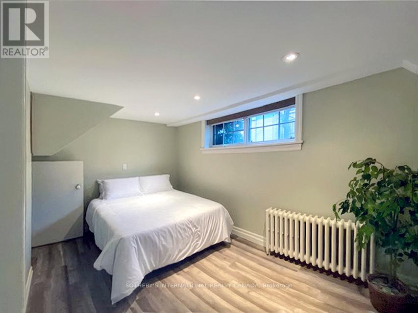 Main + Lower - 21 Melgund Road, Toronto, Ontario  M5R 1Z9 - Photo 15 - C13072548