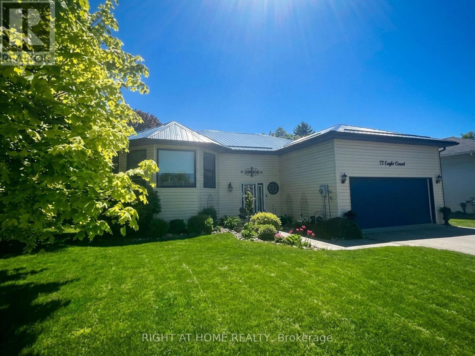 20 ARGYLE CRESCENT, Prince Edward County, Ontario