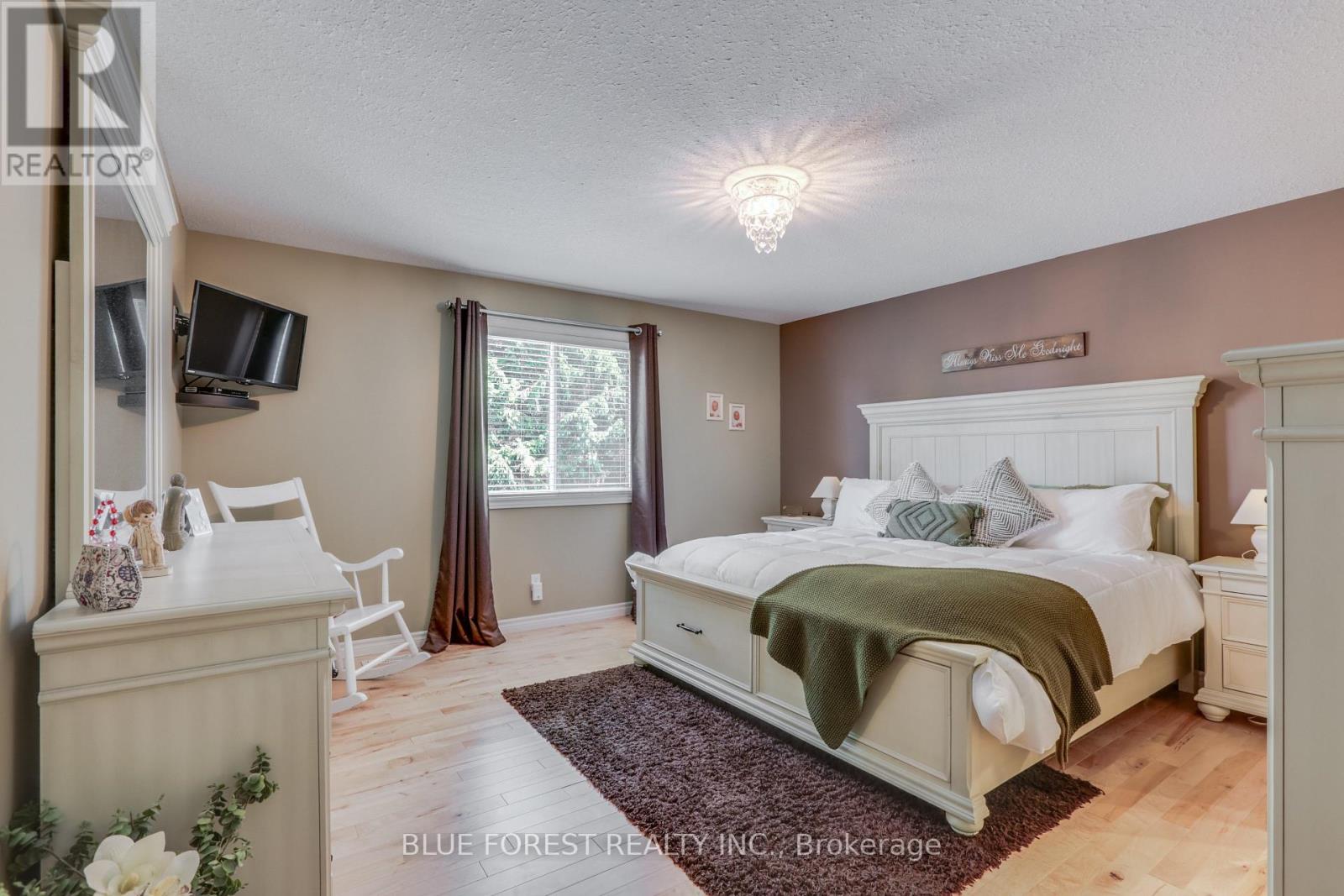 116 Woodvale Drive, Thames Centre, Ontario  N0L 1G3 - Photo 16 - X13206190