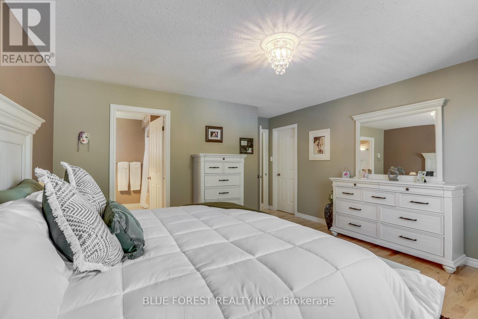 116 Woodvale Drive, Thames Centre, Ontario  N0L 1G3 - Photo 17 - X13206190