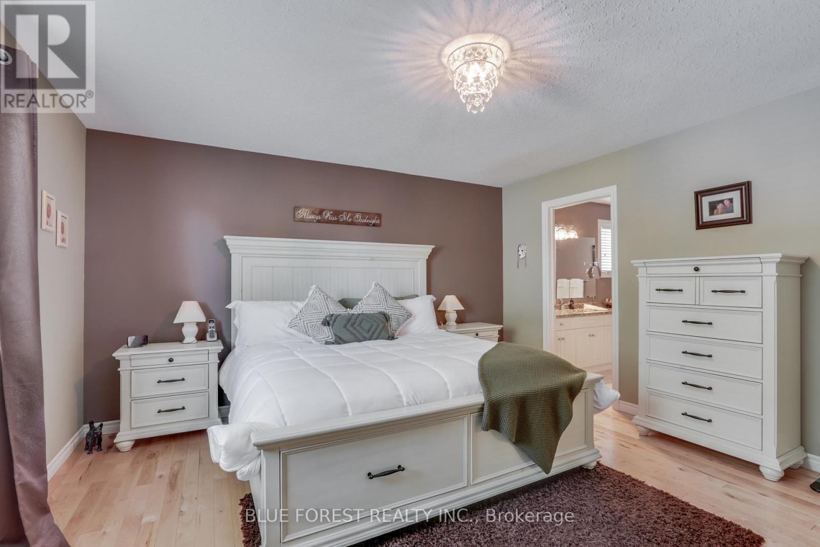 116 Woodvale Drive, Thames Centre, Ontario  N0L 1G3 - Photo 18 - X13206190