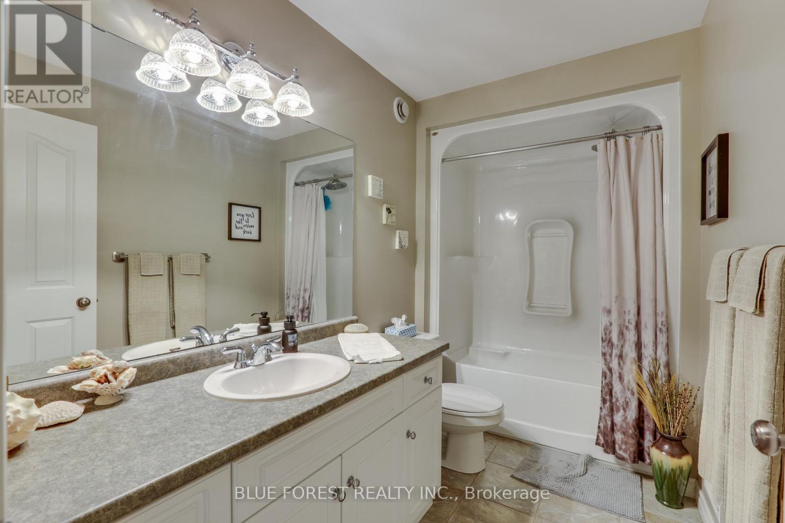 116 Woodvale Drive, Thames Centre, Ontario  N0L 1G3 - Photo 25 - X13206190