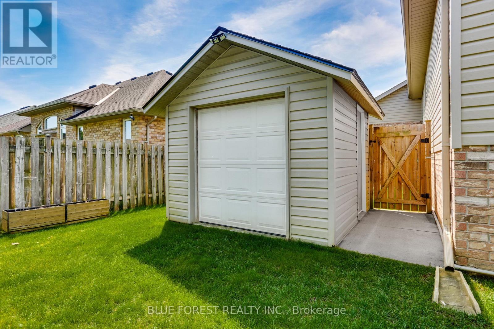 116 Woodvale Drive, Thames Centre, Ontario  N0L 1G3 - Photo 38 - X13206190