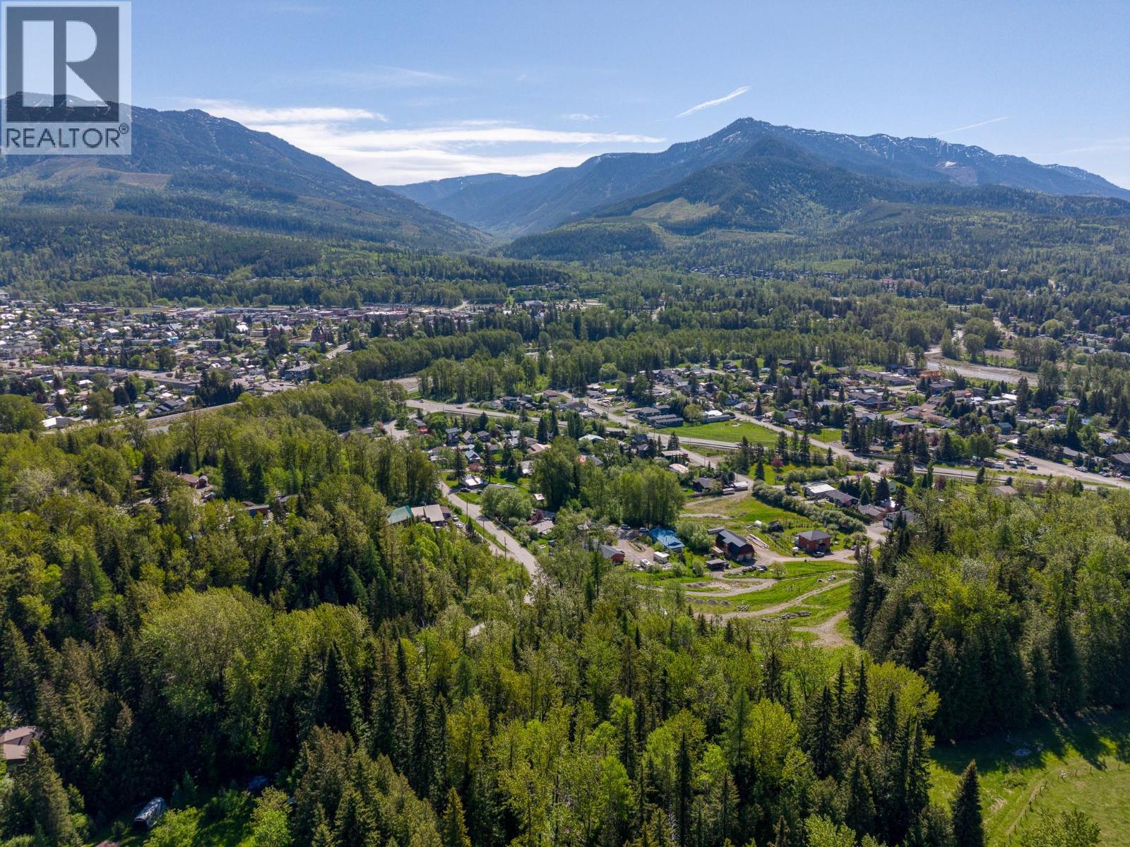 300 Burma Road, Fernie, British Columbia  V0B 1M0 - Photo 6 - 10389085