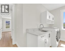 2150 Montenegro Drive, Kelowna, British Columbia  V1P 0B2 - Photo 13 - 10387111