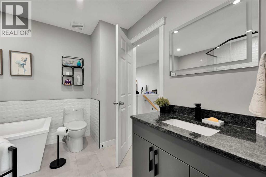 40 Patina Terrace Sw, Calgary, Alberta  T3H 4M8 - Photo 27 - A2310971