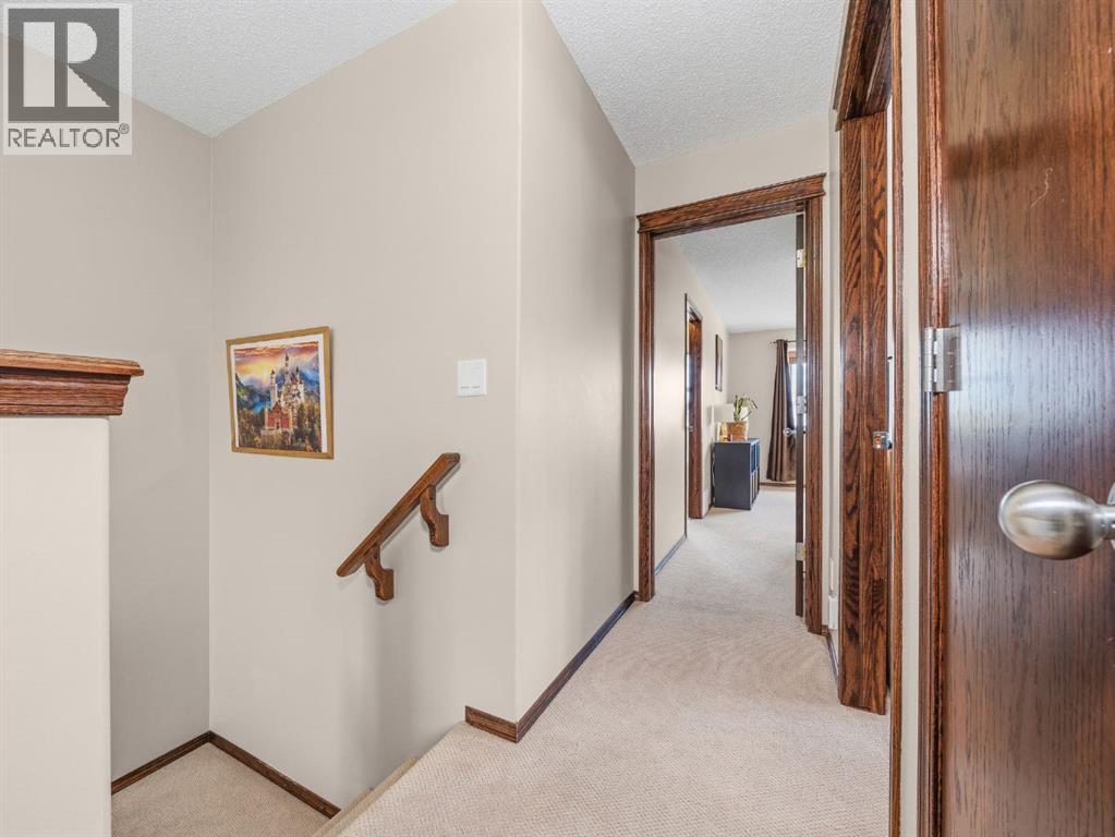 28 Cranberry Lane Se, Calgary, Alberta  T3M 0L5 - Photo 19 - A2313896