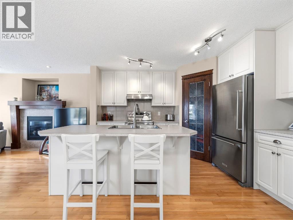 28 Cranberry Lane Se, Calgary, Alberta  T3M 0L5 - Photo 4 - A2313896