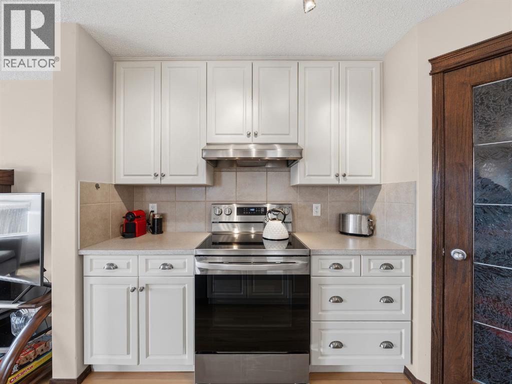 28 Cranberry Lane Se, Calgary, Alberta  T3M 0L5 - Photo 7 - A2313896