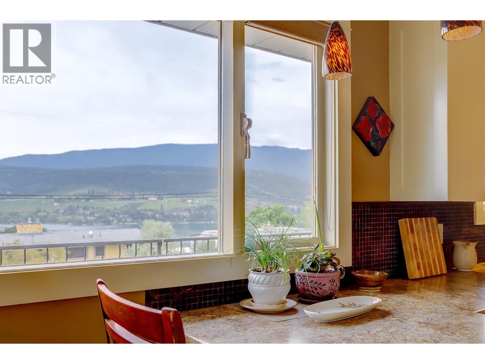 8308 Kalview Drive, Coldstream, British Columbia  V1B 1W7 - Photo 26 - 10386741