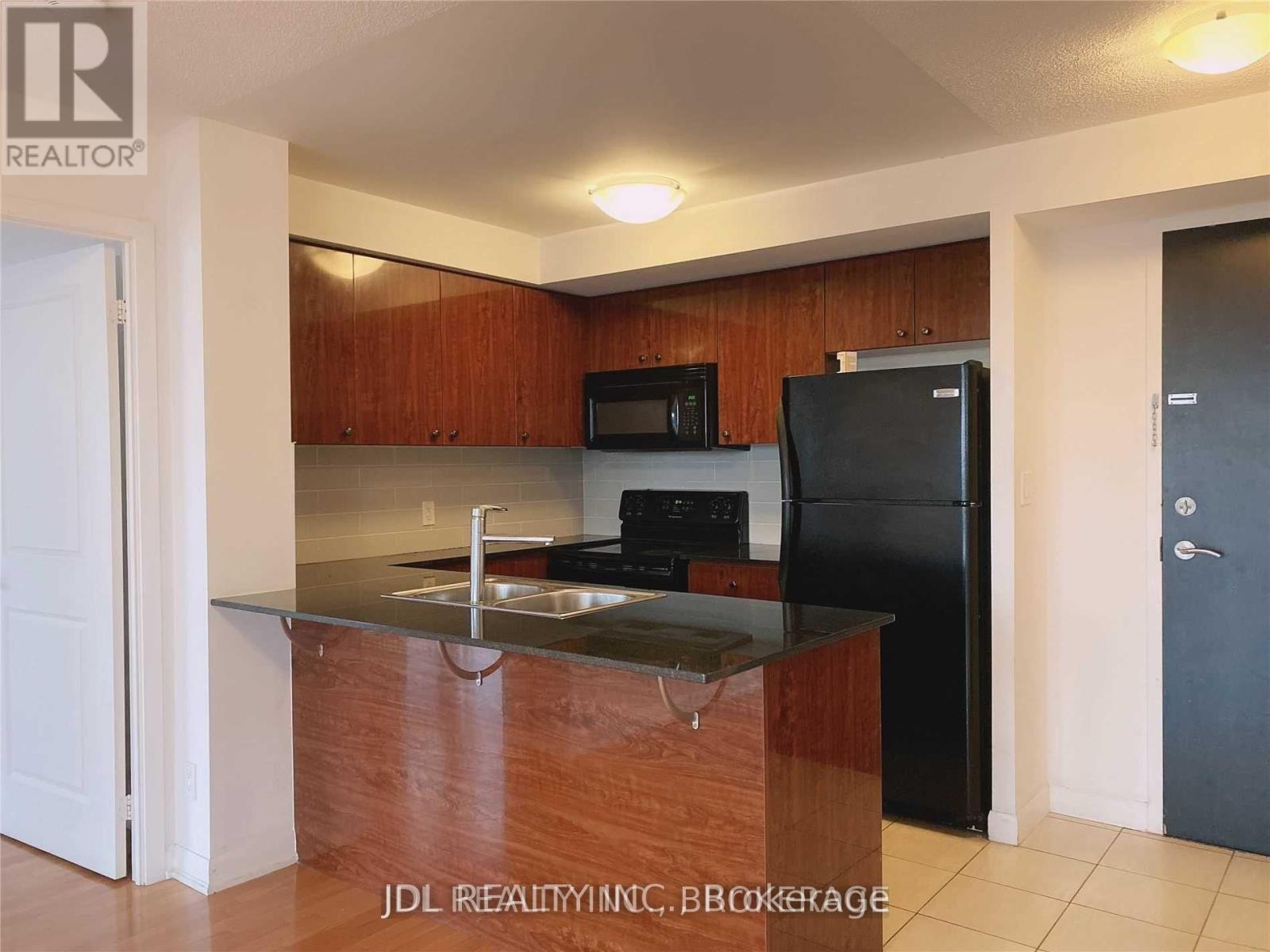803 - 5791 Yonge Street, Toronto, Ontario  M2M 0A8 - Photo 2 - C13206202