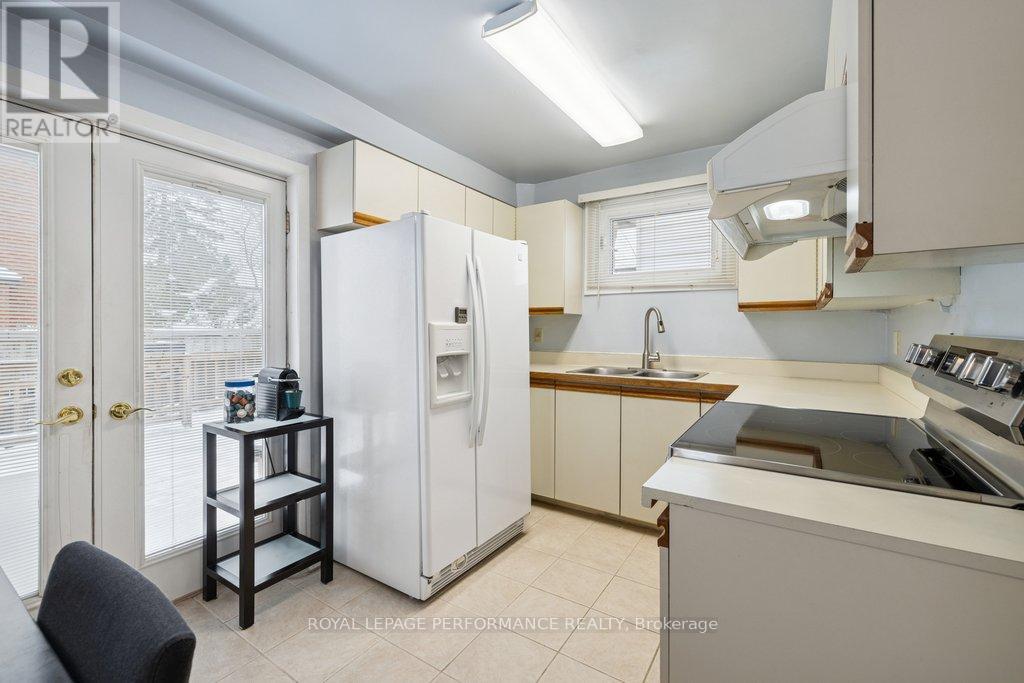 525 Kirkwood Avenue, Ottawa, Ontario  K1Z 5X2 - Photo 19 - X13206186