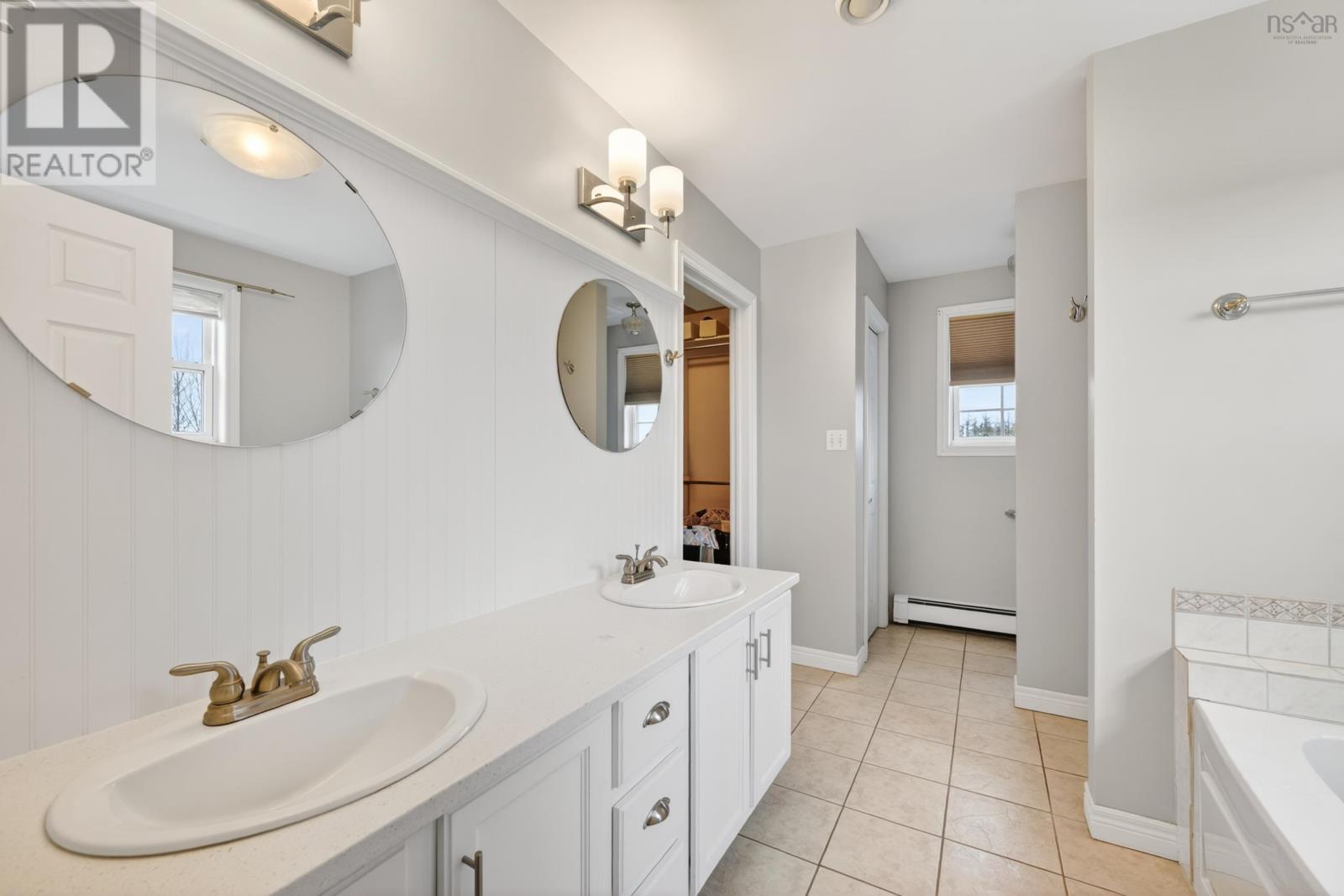 10 Amberwood Crescent Crescent, Westmount, Nova Scotia  B1R 2J8 - Photo 28 - 202608976
