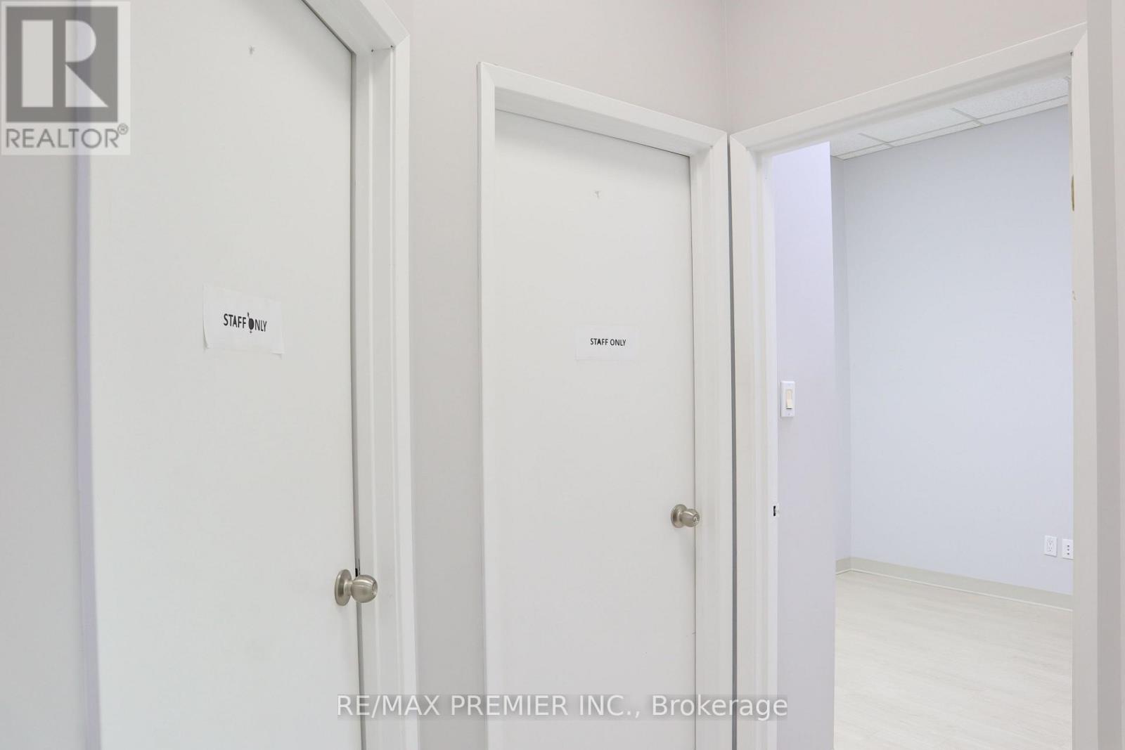 #f - 2120 Eglinton Avenue W, Toronto, Ontario  M6E 2K8 - Photo 31 - W13206166
