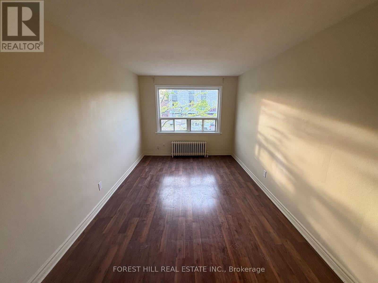 3 - 247 Lakeshore Road E, Mississauga, Ontario  L5G 1G8 - Photo 5 - W13206176