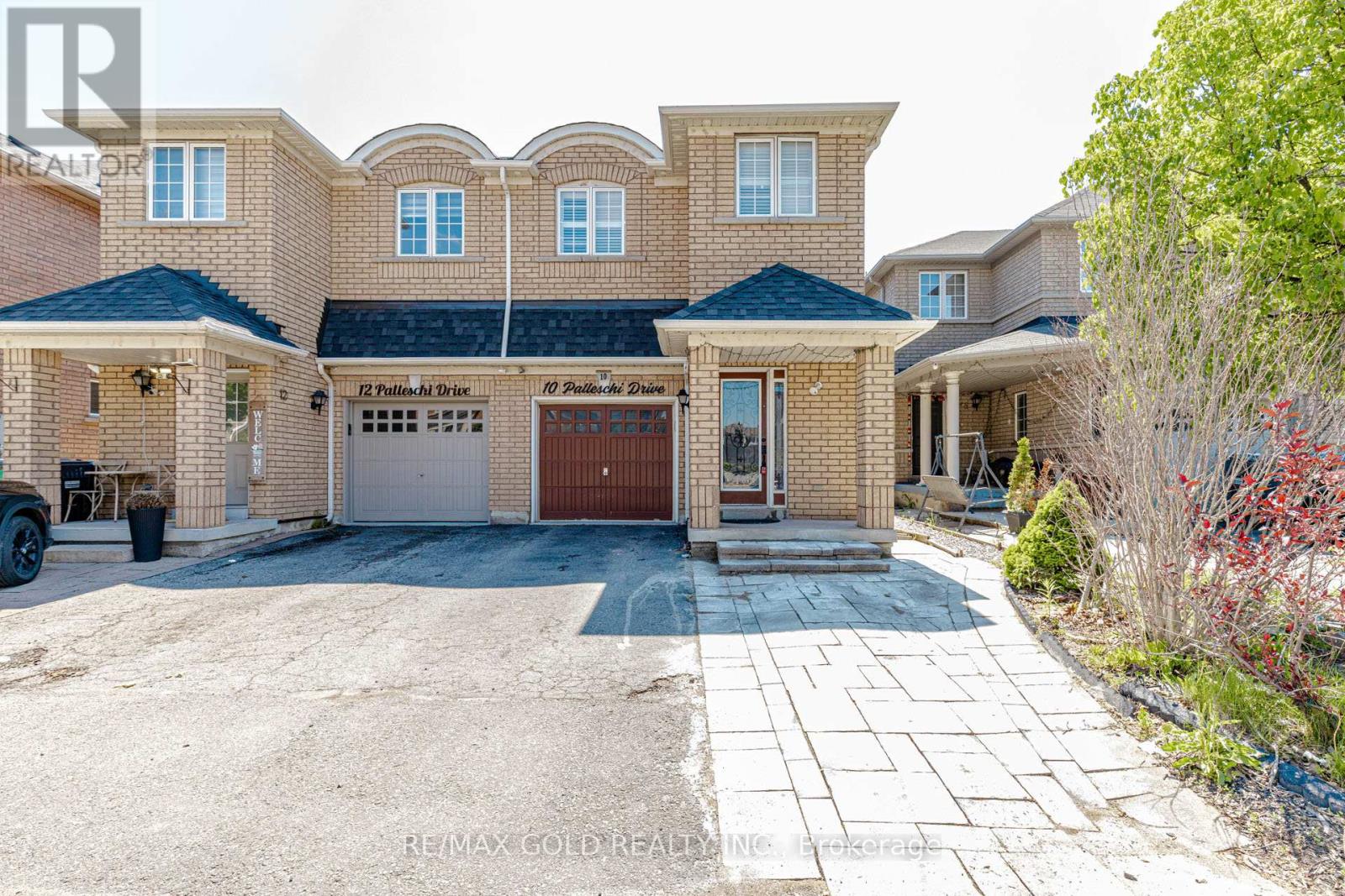 10 PALLESCHI DRIVE, Brampton, Ontario