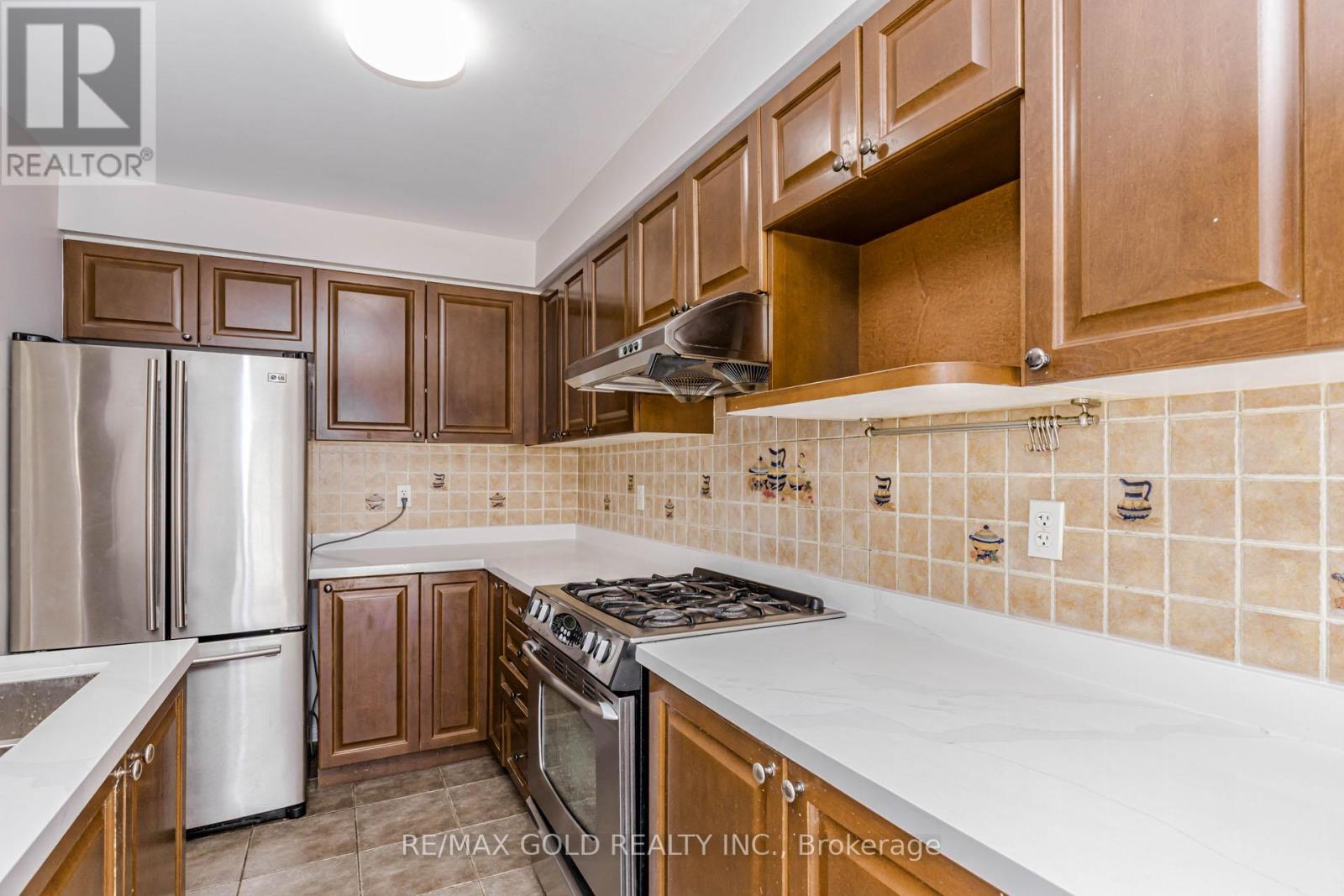 10 Palleschi Drive, Brampton, Ontario  L6P 2S1 - Photo 20 - W13206196