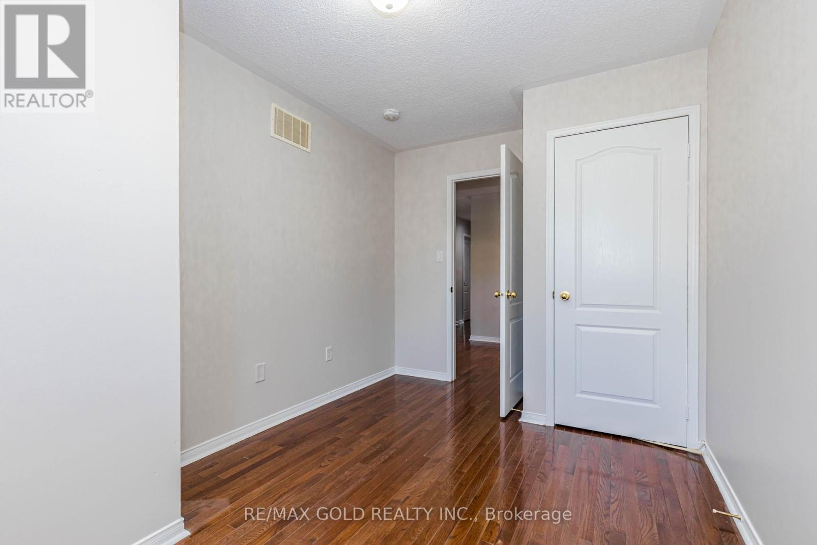 10 Palleschi Drive, Brampton, Ontario  L6P 2S1 - Photo 36 - W13206196
