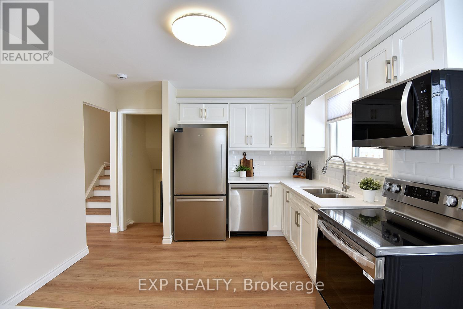 47 Odessa Street, Hamilton, Ontario  L8J 1A3 - Photo 6 - X12708860