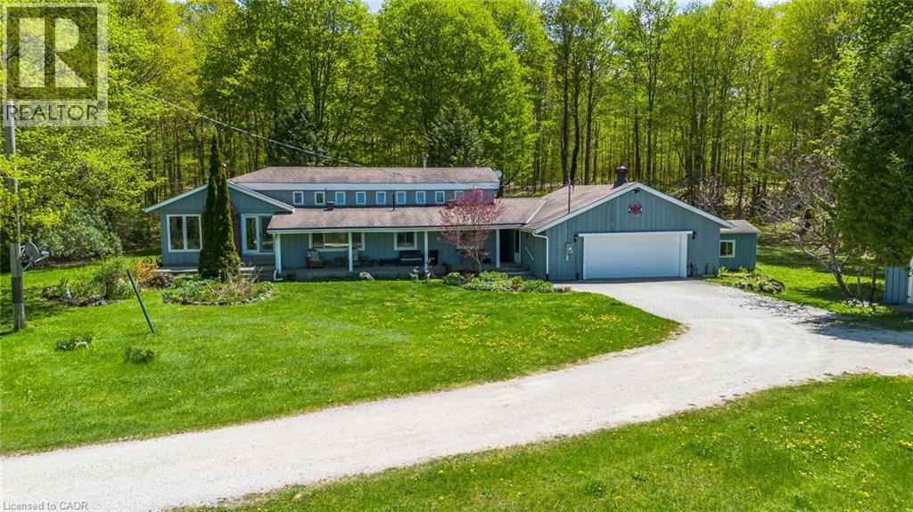 354354 Osprey-Artemesia Town Line, Grey Highlands, Ontario  N0C 1E0 - Photo 3 - 40834294