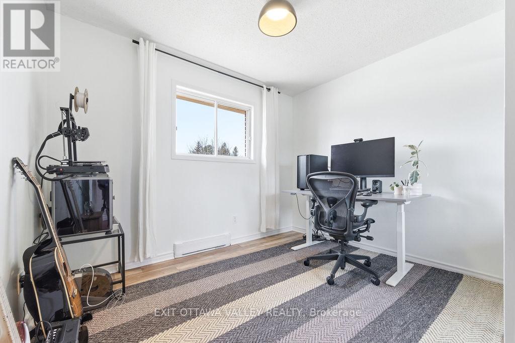 587 Alfred Street E, Pembroke, Ontario  K8A 8A2 - Photo 17 - X13041214