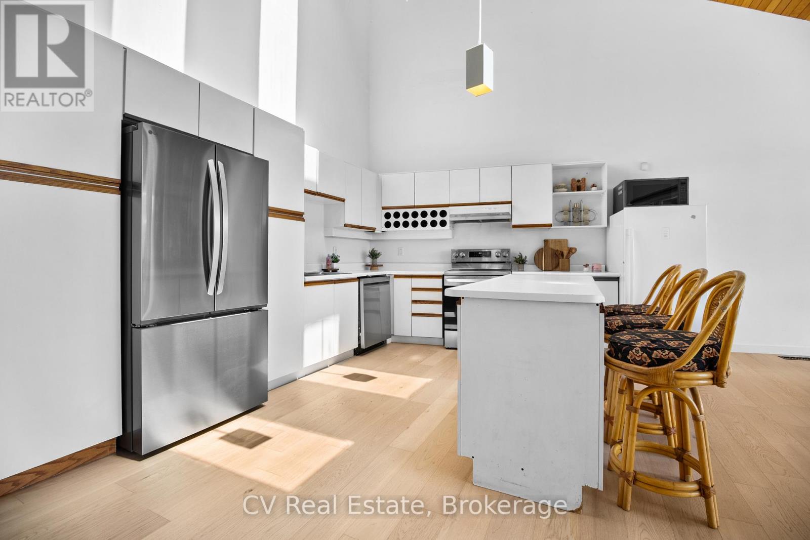 1030 S Sunset Bay Rd, Gravenhurst (Muskoka (S)), Ontario  P1P 1R2 - Photo 17 - X13206252