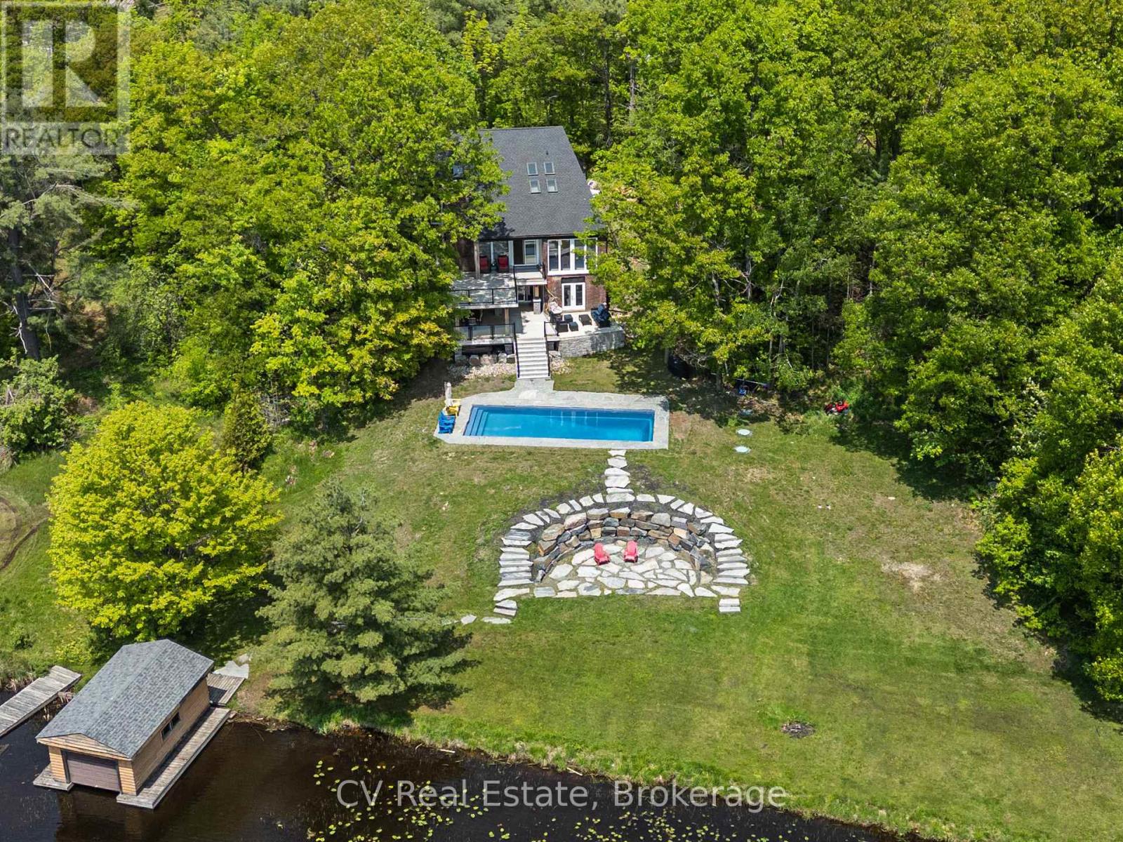 1030 S Sunset Bay Rd, Gravenhurst (Muskoka (S)), Ontario  P1P 1R2 - Photo 6 - X13206252