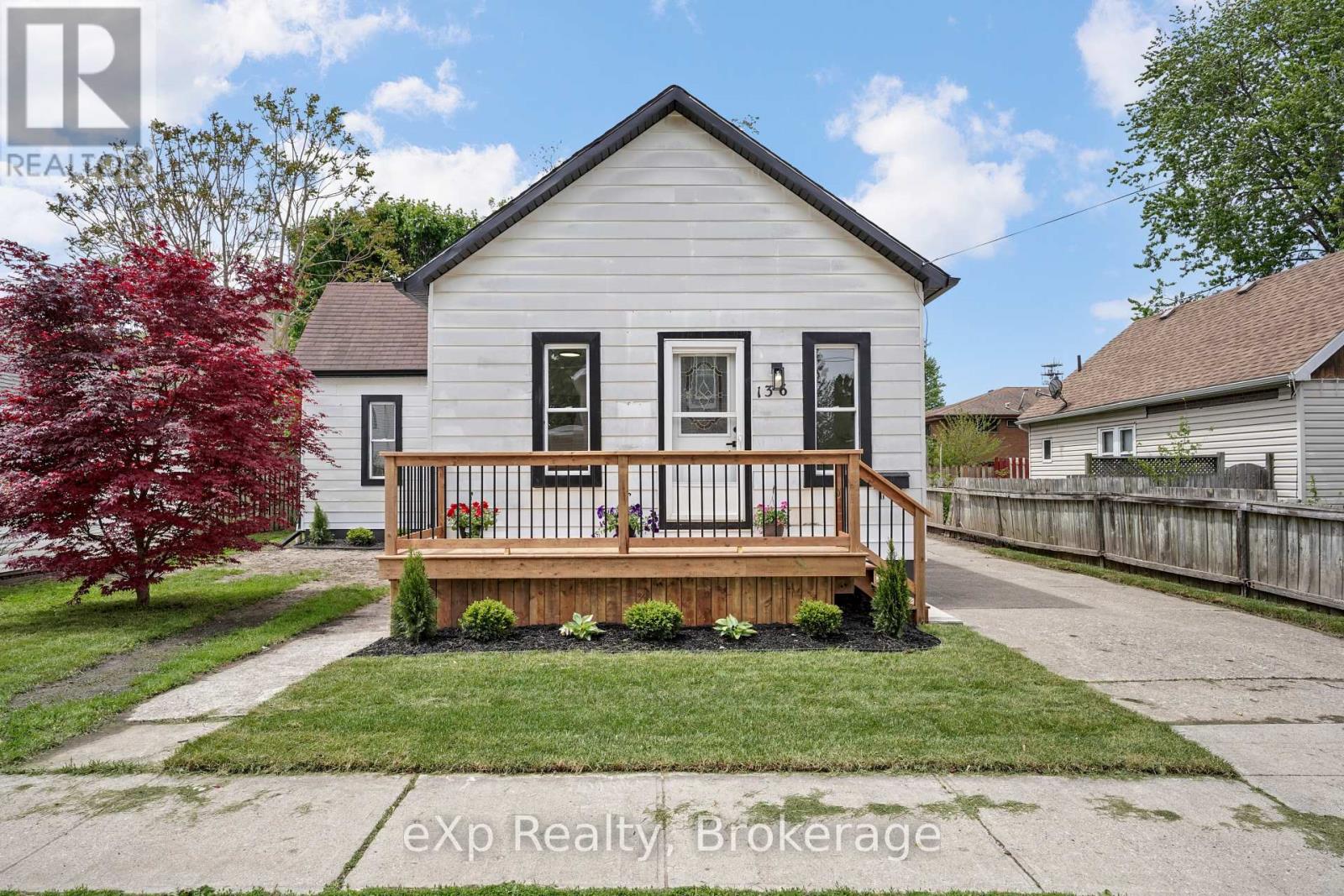 136 Adelaide Street S, Chatham-Kent (Chatham), Ontario  N7M 4R7 - Photo 2 - X13206256