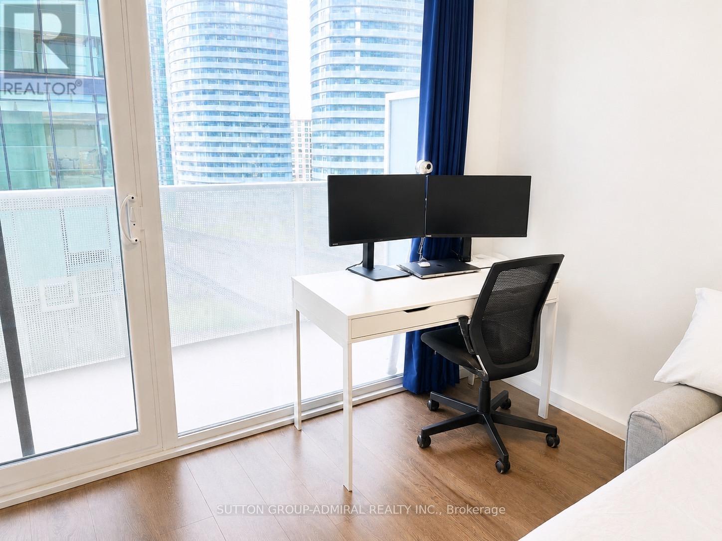 1011 - 100 Harbour Street, Toronto, Ontario  M5J 0B5 - Photo 5 - C13206236