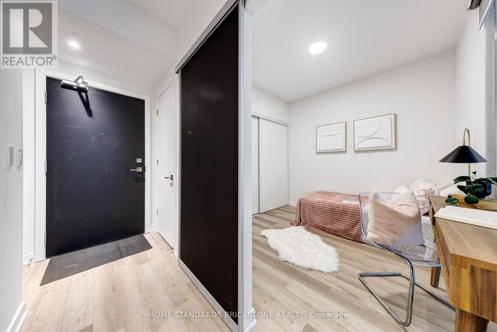 314 - 840 St Clair Avenue, Toronto, Ontario  M6C 0A4 - Photo 5 - C13206240