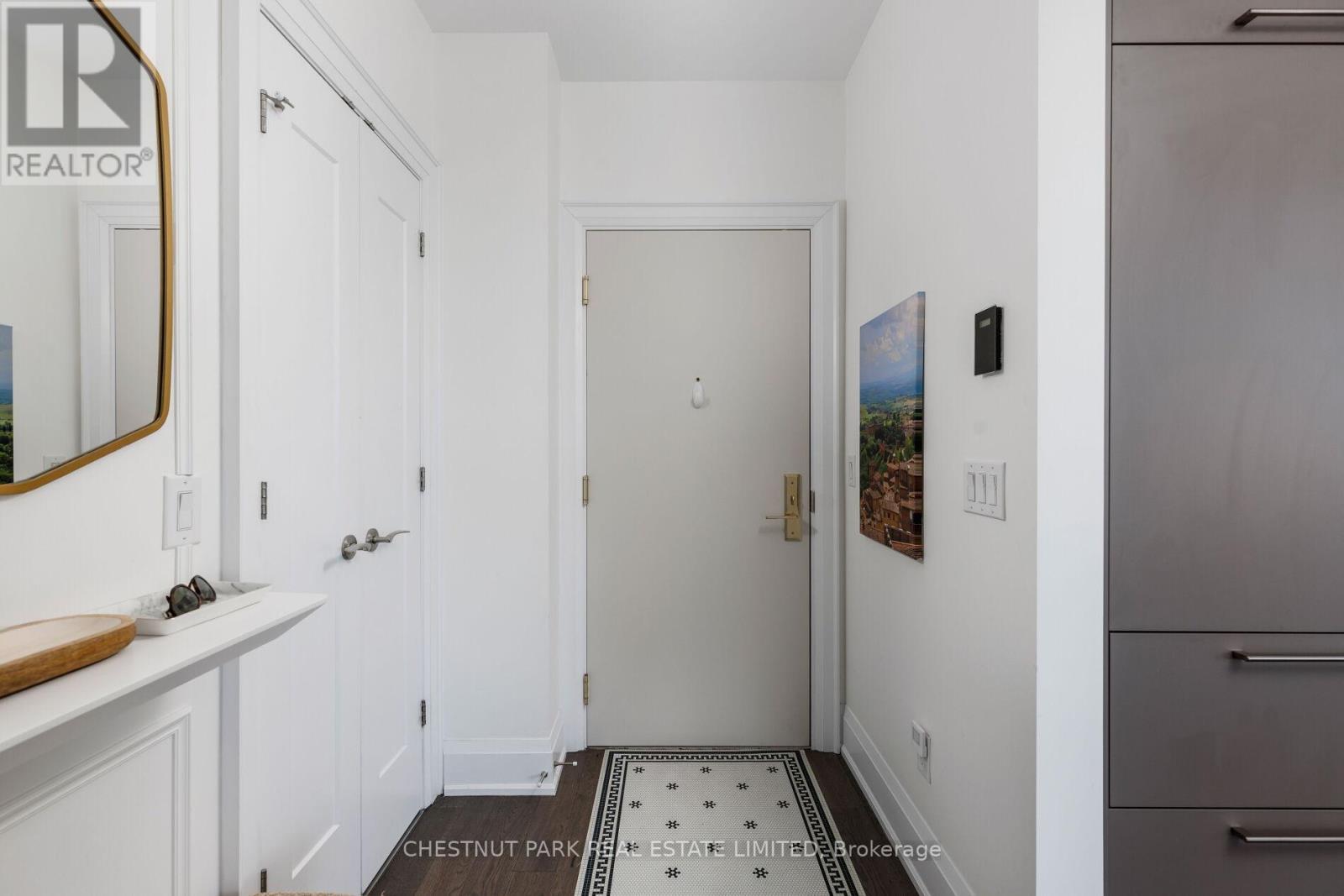 1902 - 88 Cumberland Street, Toronto, Ontario  M5R 0C8 - Photo 5 - C13206250