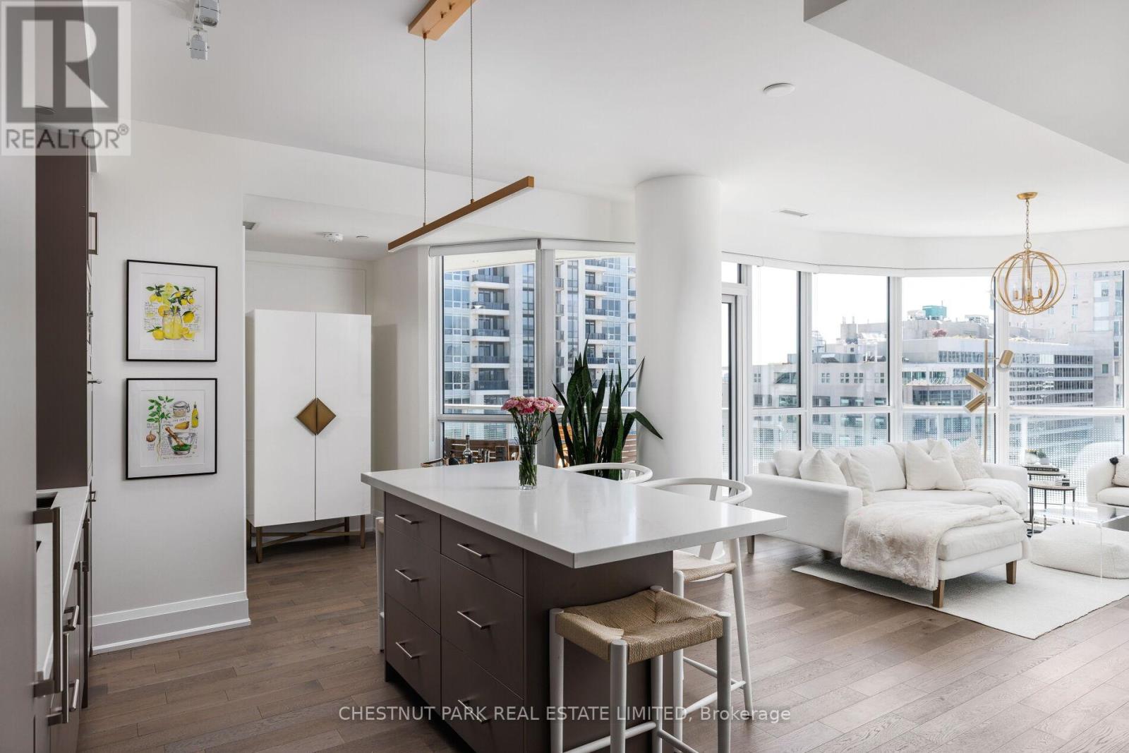 1902 - 88 Cumberland Street, Toronto, Ontario  M5R 0C8 - Photo 6 - C13206250