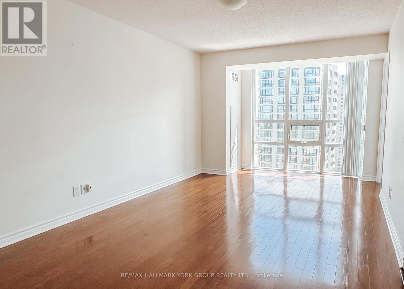 2109 - 35 Hollywood Avenue, Toronto, Ontario  M2N 0A9 - Photo 2 - C13206258