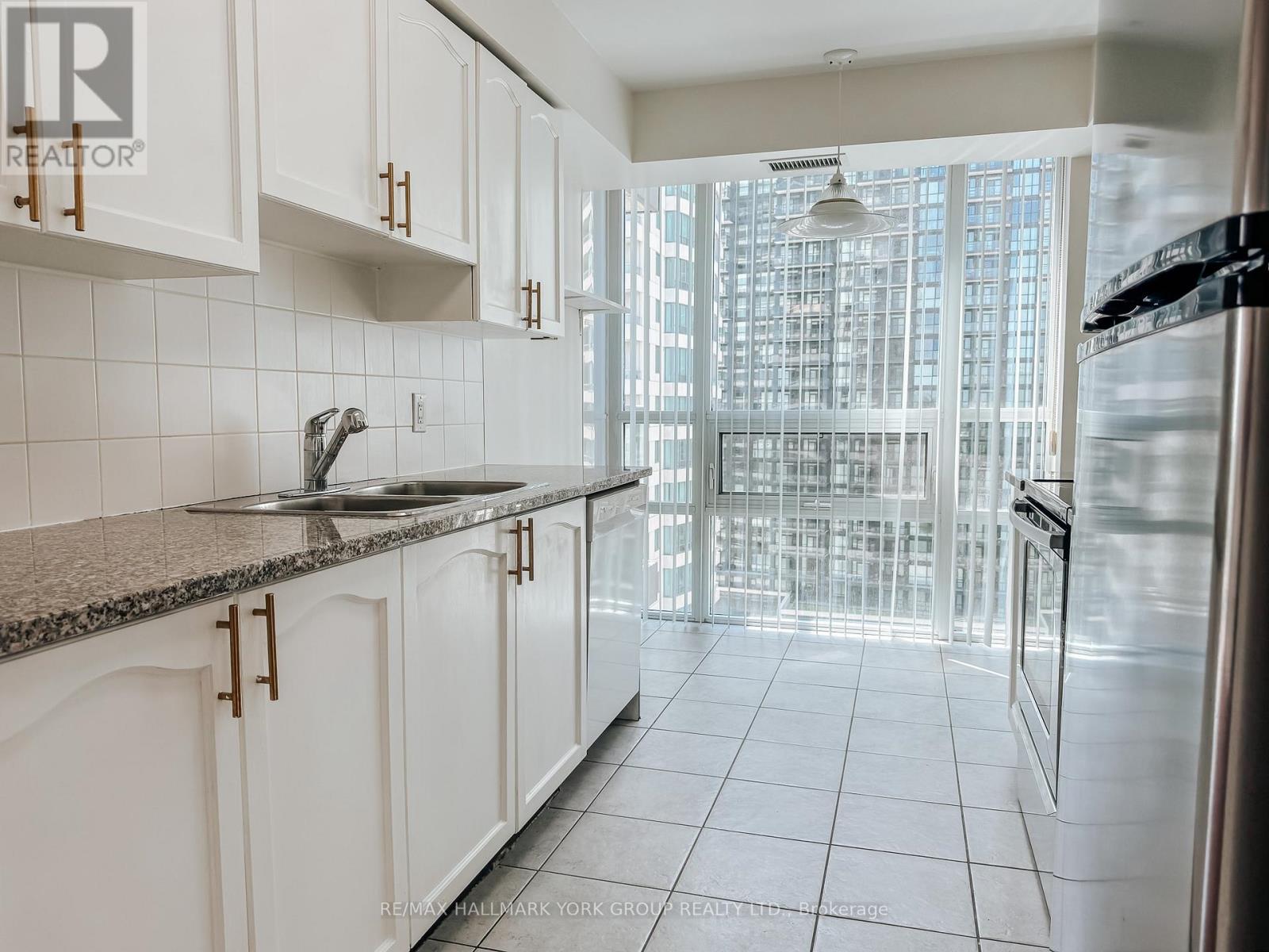 2109 - 35 Hollywood Avenue, Toronto, Ontario  M2N 0A9 - Photo 4 - C13206258