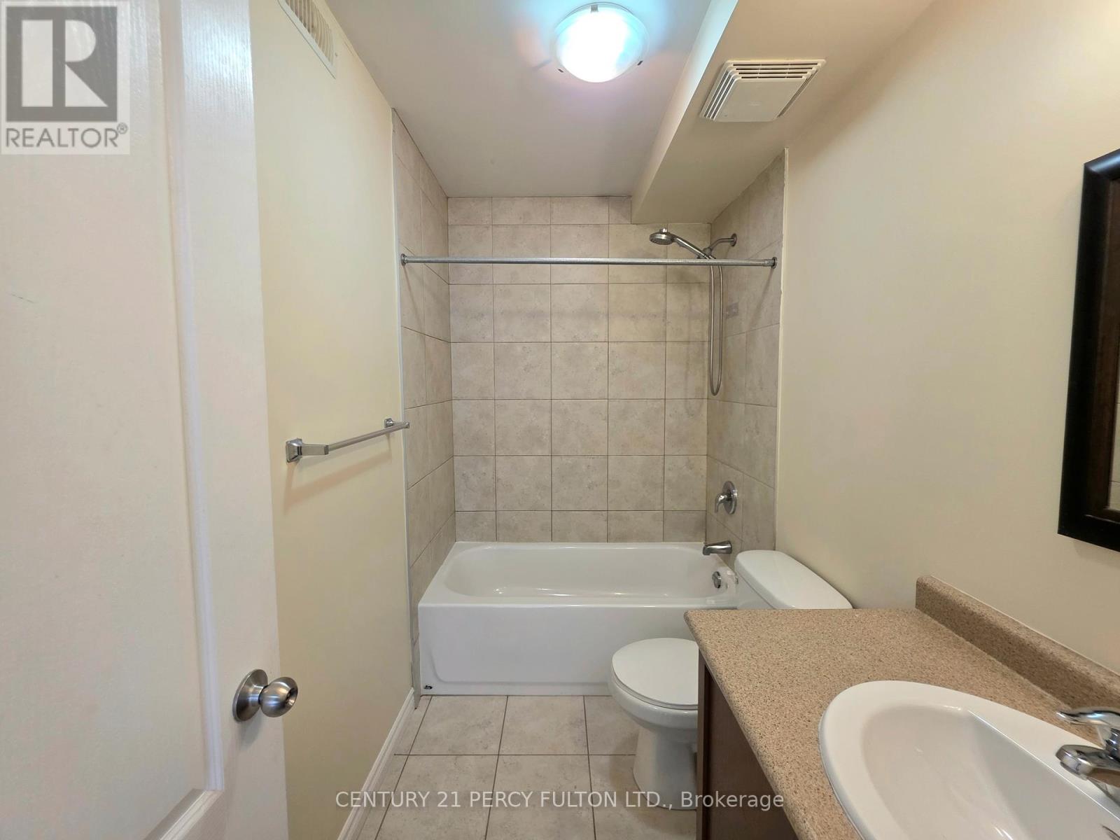 #2 - 144 Mary Street N, Oshawa, Ontario  L1G 5B9 - Photo 26 - E13206232