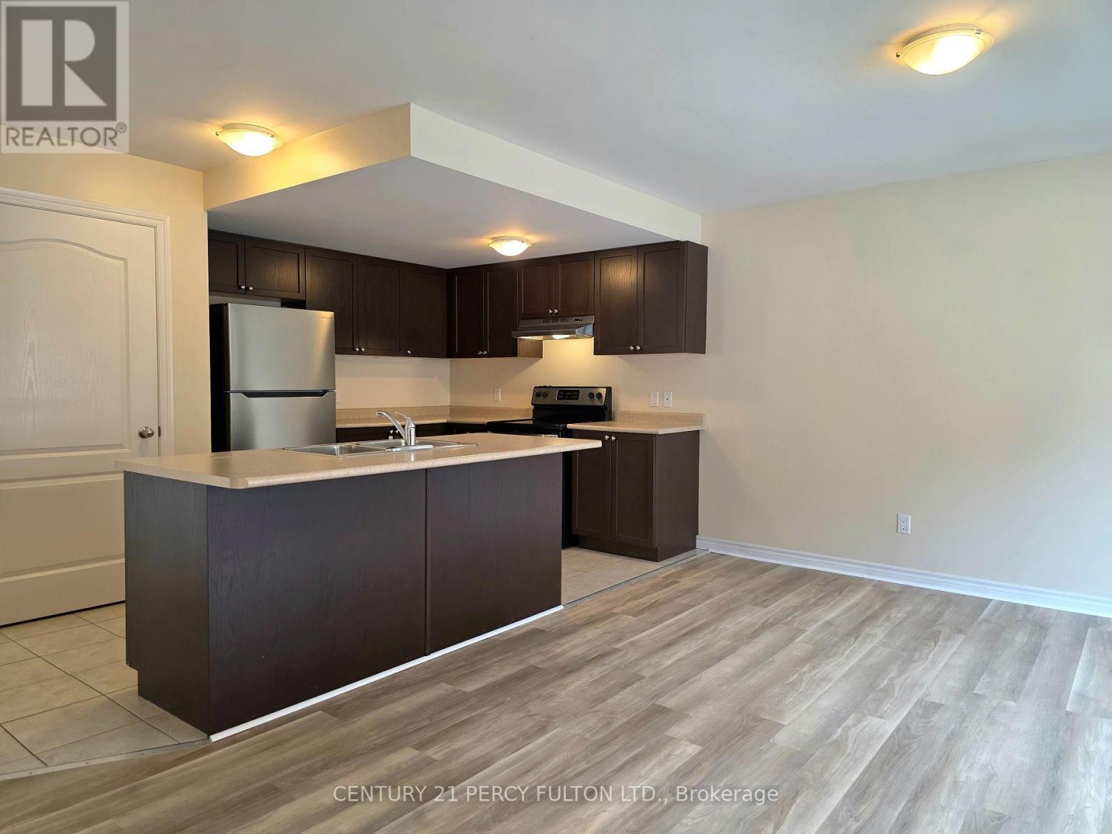 #2 - 144 Mary Street N, Oshawa, Ontario  L1G 5B9 - Photo 3 - E13206232