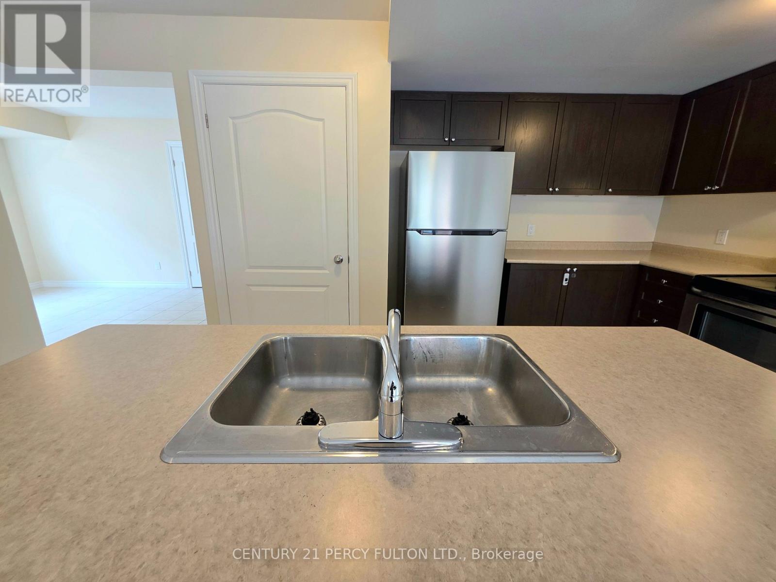 #2 - 144 Mary Street N, Oshawa, Ontario  L1G 5B9 - Photo 8 - E13206232